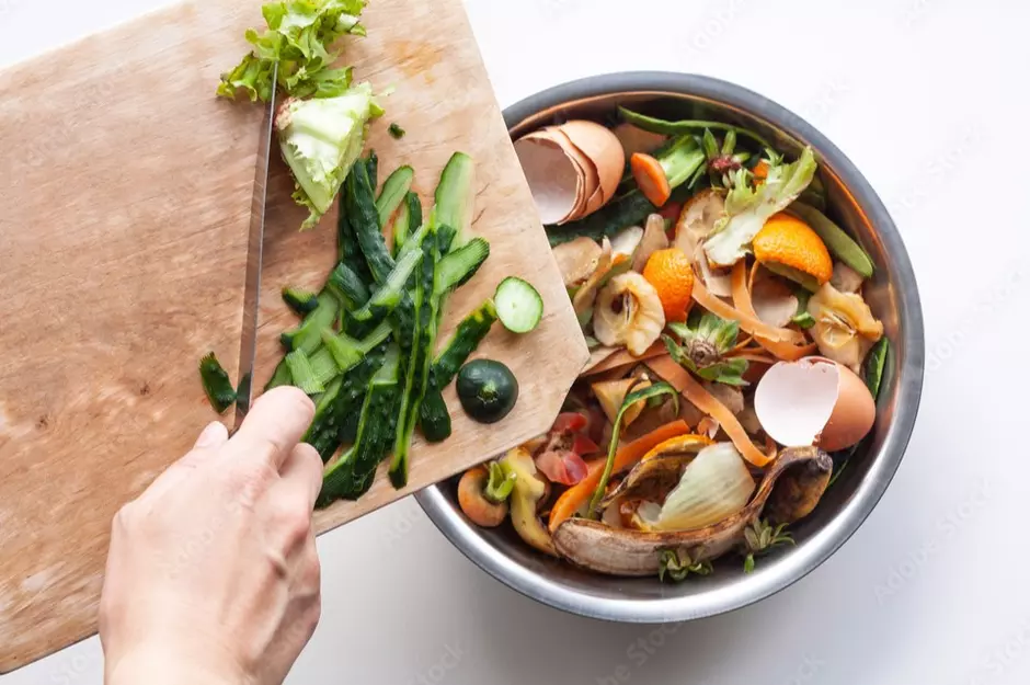 Kitchen food scraps